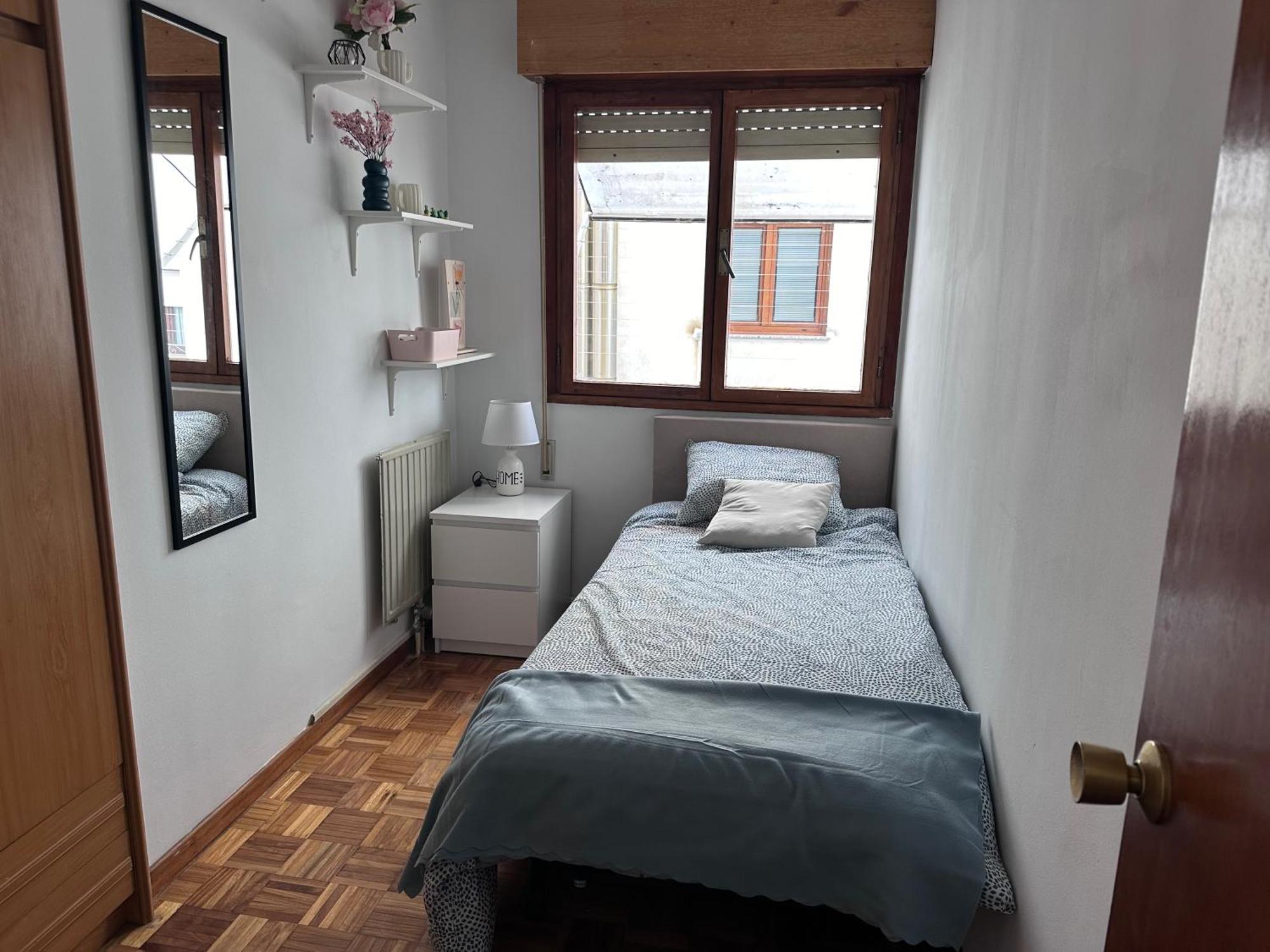 Acogedor Apartamento Con Vistas A La Catedral Y Parking 오비에도 외부 사진