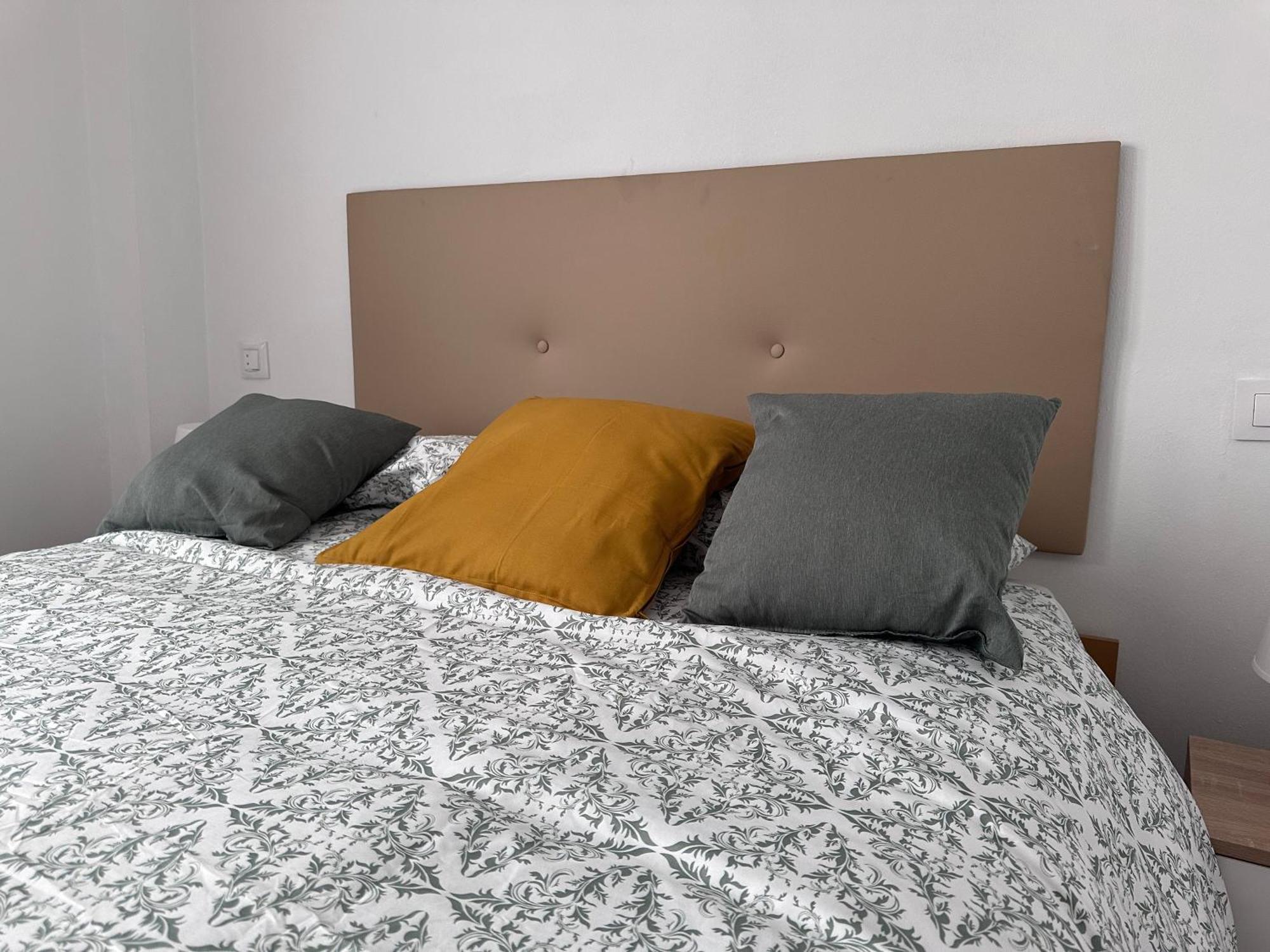 Acogedor Apartamento Con Vistas A La Catedral Y Parking 오비에도 외부 사진