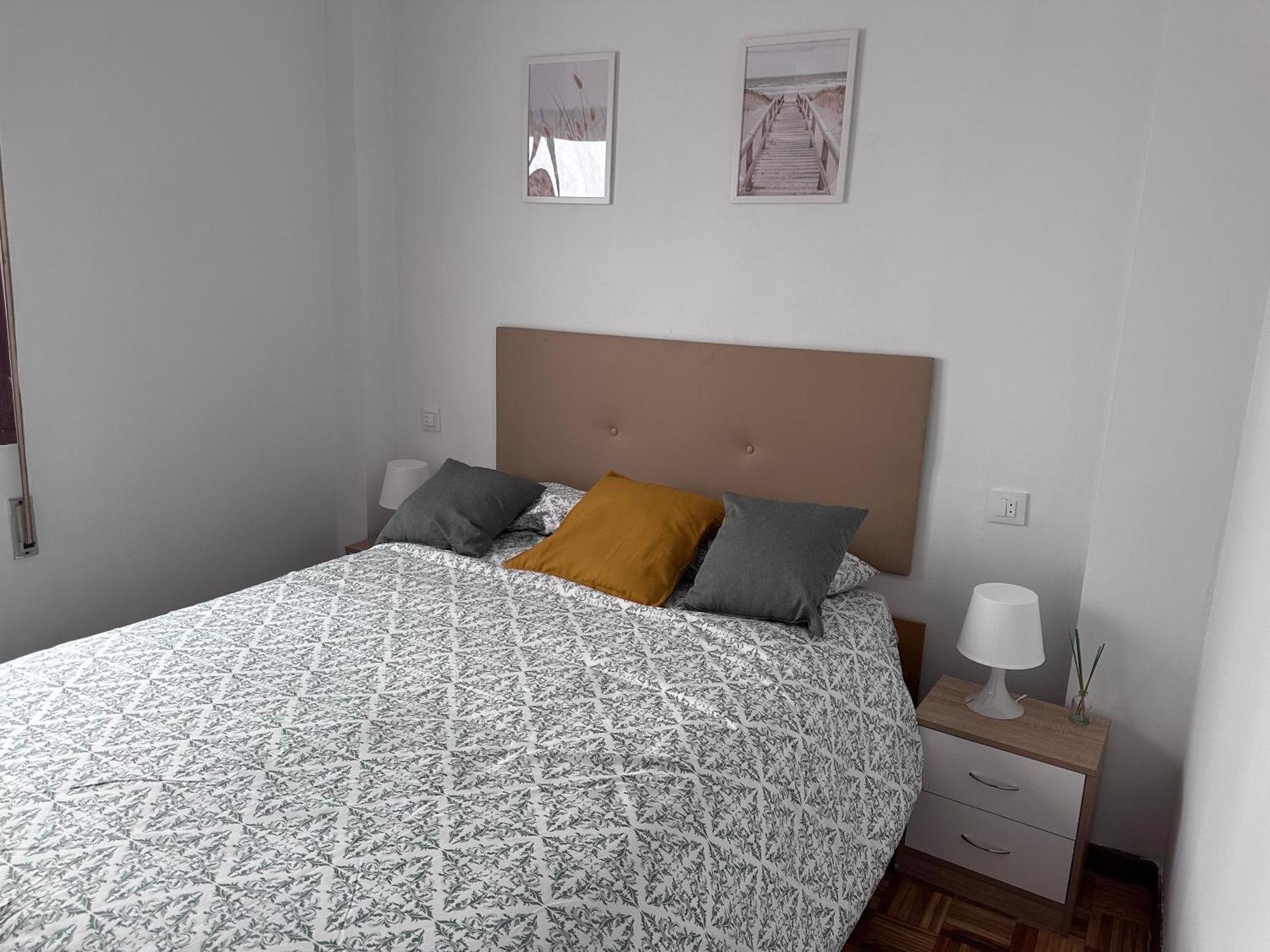 Acogedor Apartamento Con Vistas A La Catedral Y Parking 오비에도 외부 사진