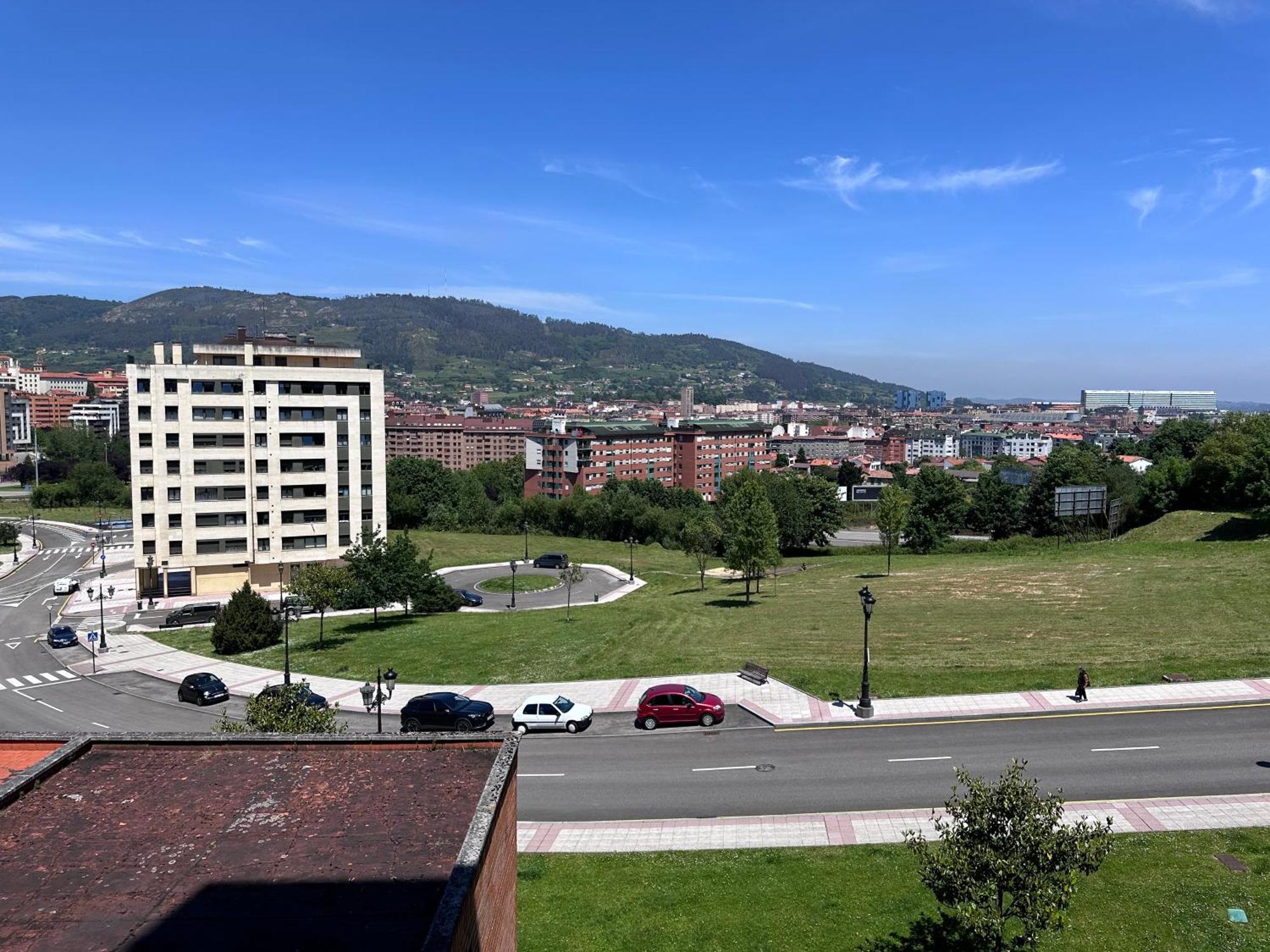 Acogedor Apartamento Con Vistas A La Catedral Y Parking 오비에도 외부 사진