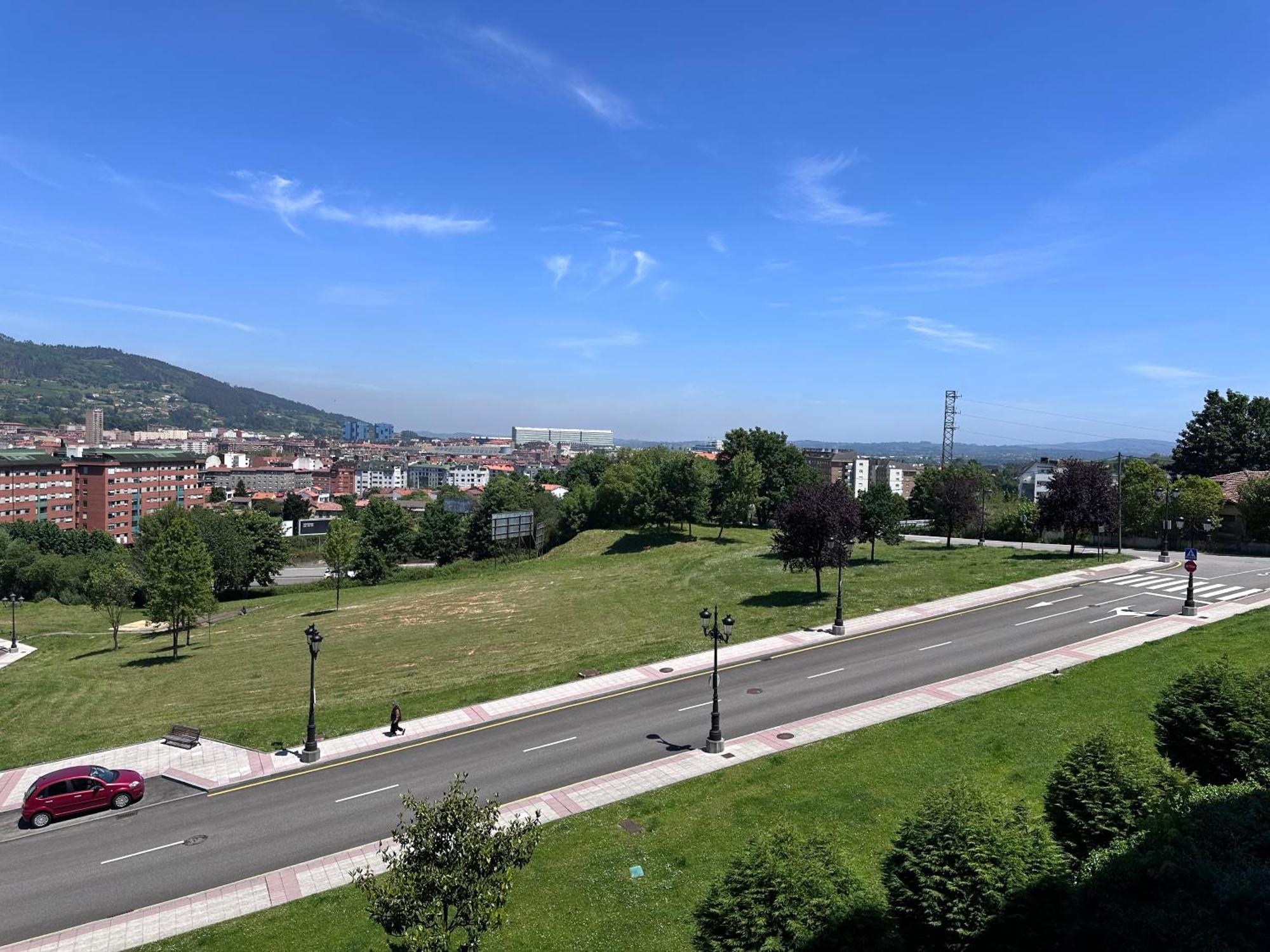 Acogedor Apartamento Con Vistas A La Catedral Y Parking 오비에도 외부 사진