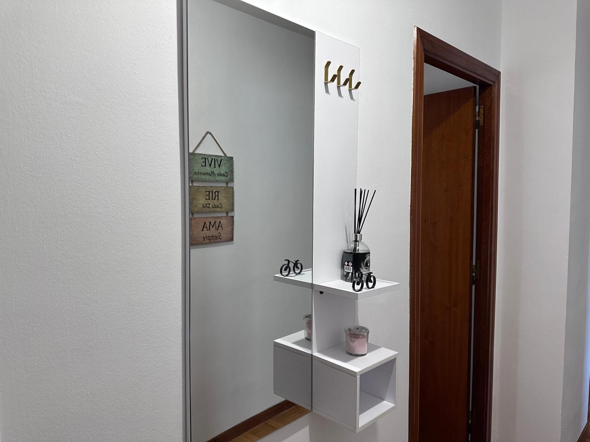 Acogedor Apartamento Con Vistas A La Catedral Y Parking 오비에도 외부 사진