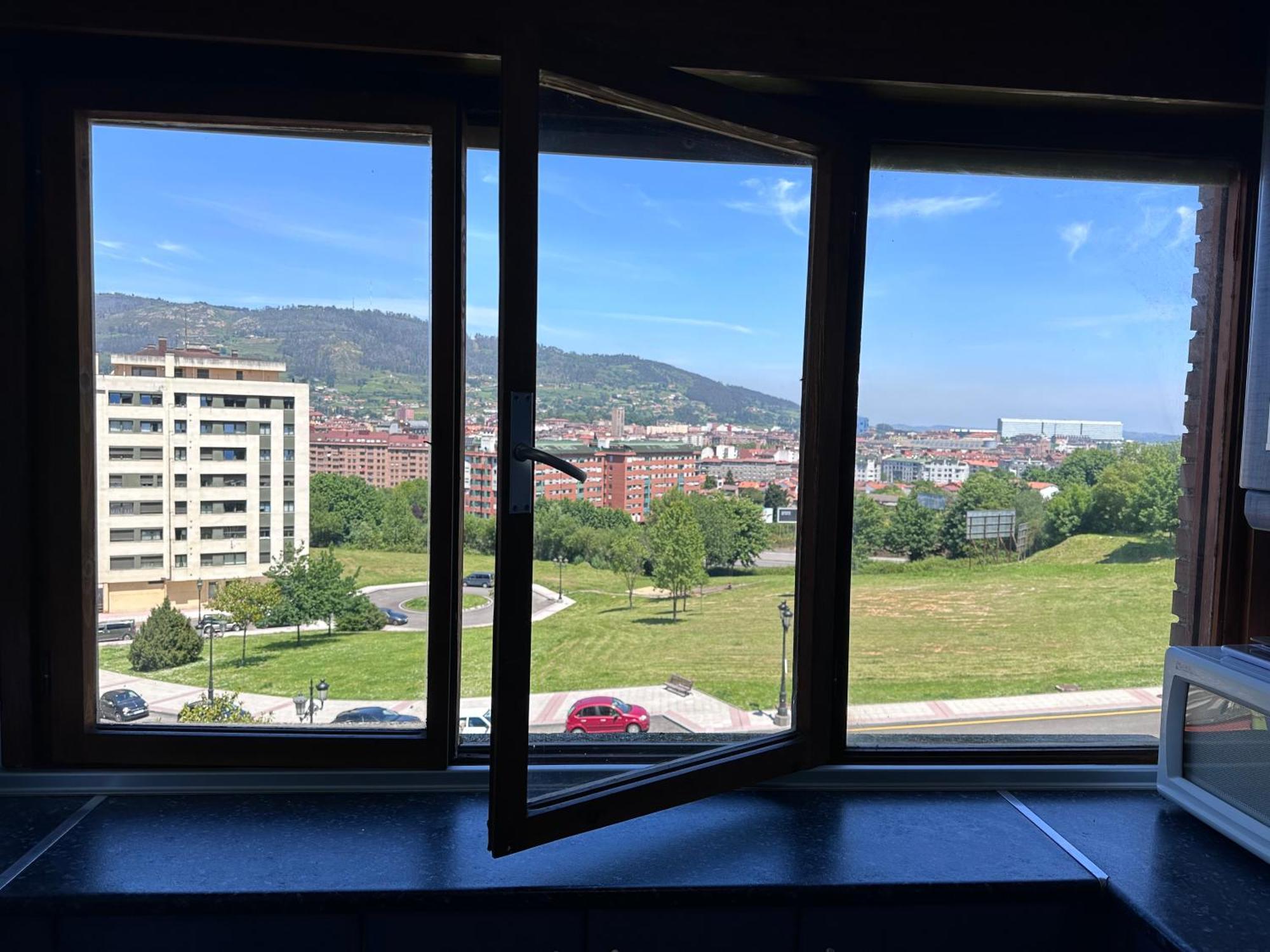 Acogedor Apartamento Con Vistas A La Catedral Y Parking 오비에도 외부 사진